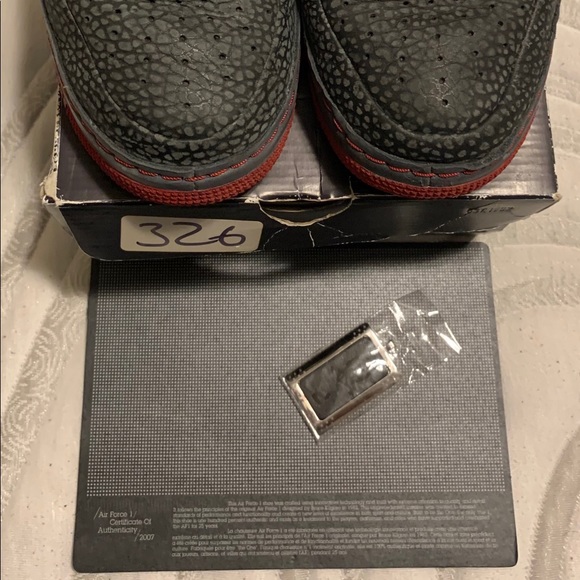 Nike’s Men’s size 9.5 AF1 Malone’s - Picture 2 of 6